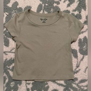 cropped basic tee